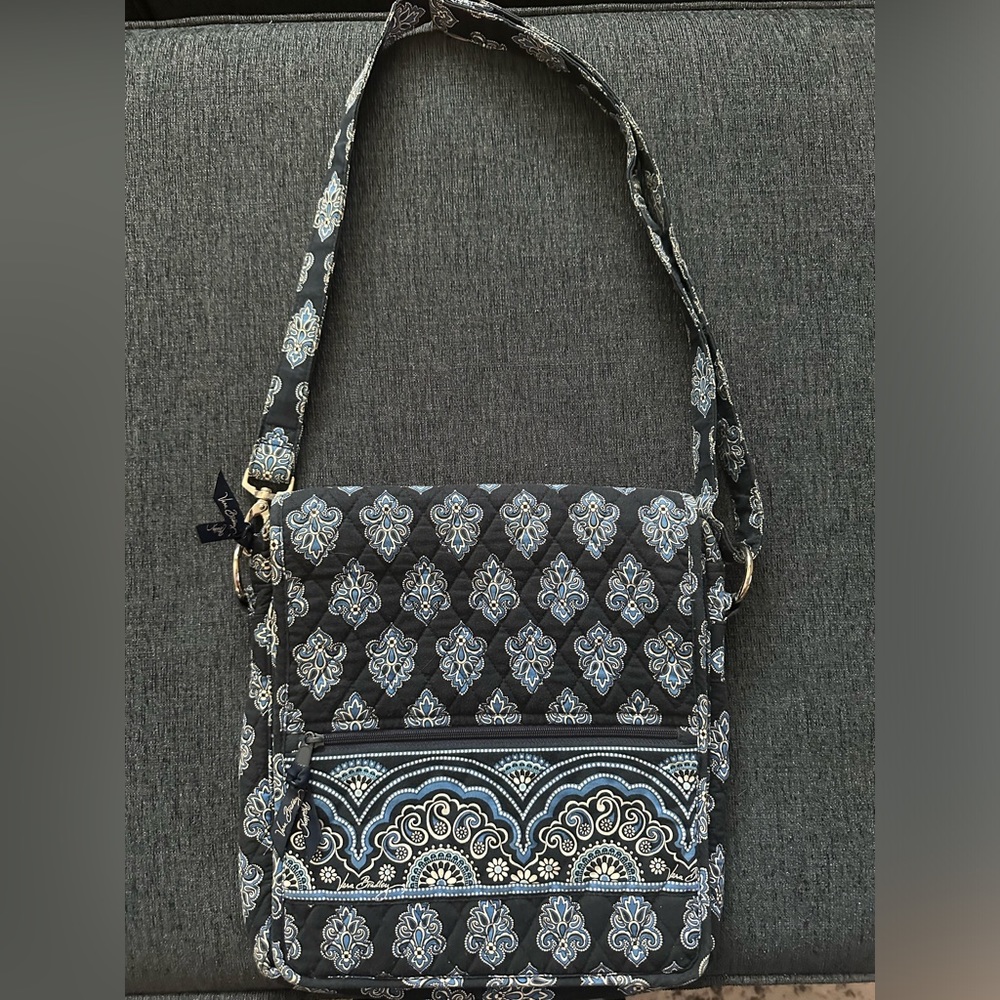 Vera Bradley Women’s Messenger Bag